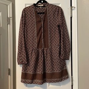 Fall patterned shift dress